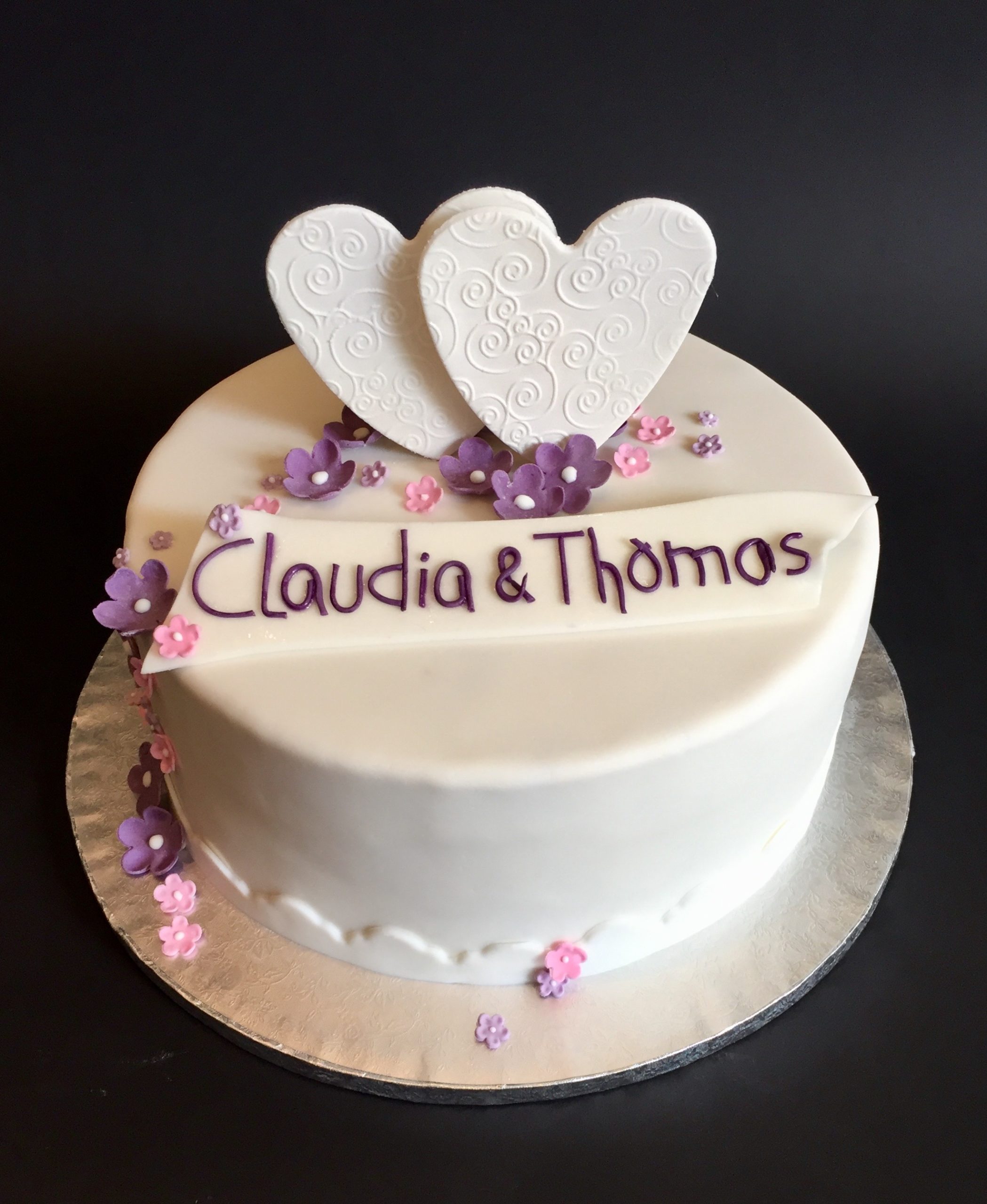Hochzeitstorte mit frischen Beeren und Schokolade | Torte 